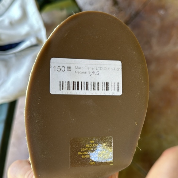 Marc Fisher platform light natural suede espadrille platform 9M sandal - Picture 8 of 8